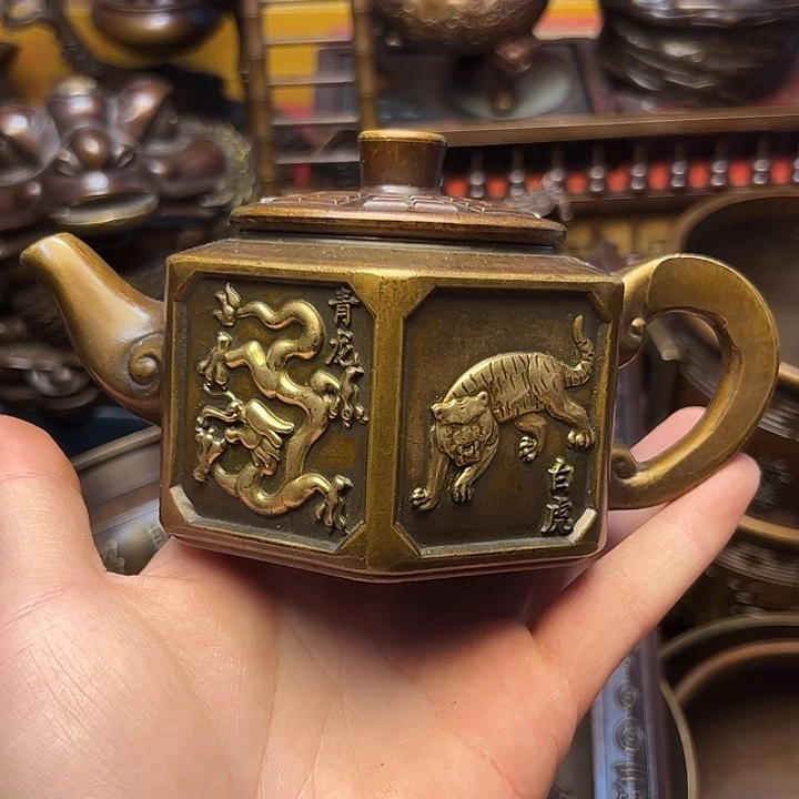 精美铜器批发档口