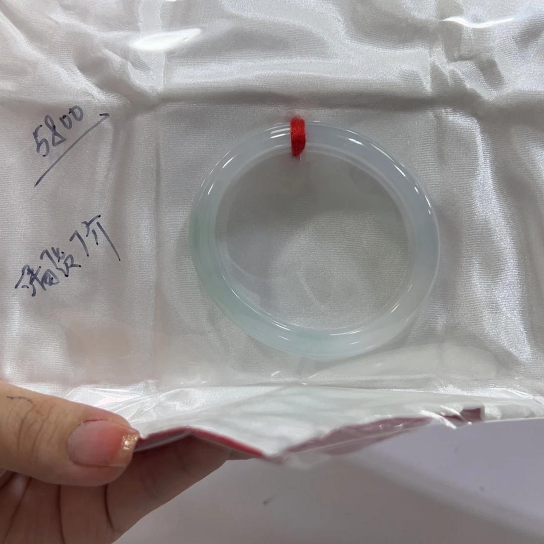 w***.翡翠手镯未镶嵌手镯