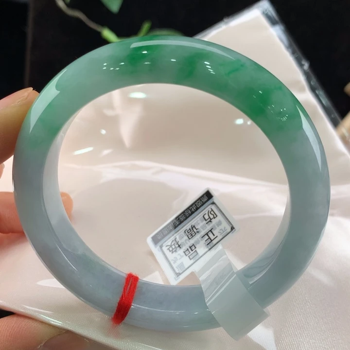 翡翠手镯未镶嵌111-1014