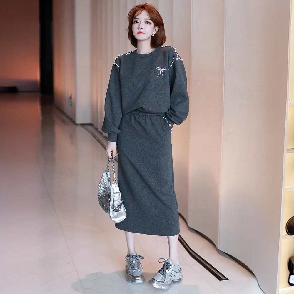 2025年春季钉珠蝴蝶结设计感灰色卫衣+松紧腰休闲开叉半裙套装女