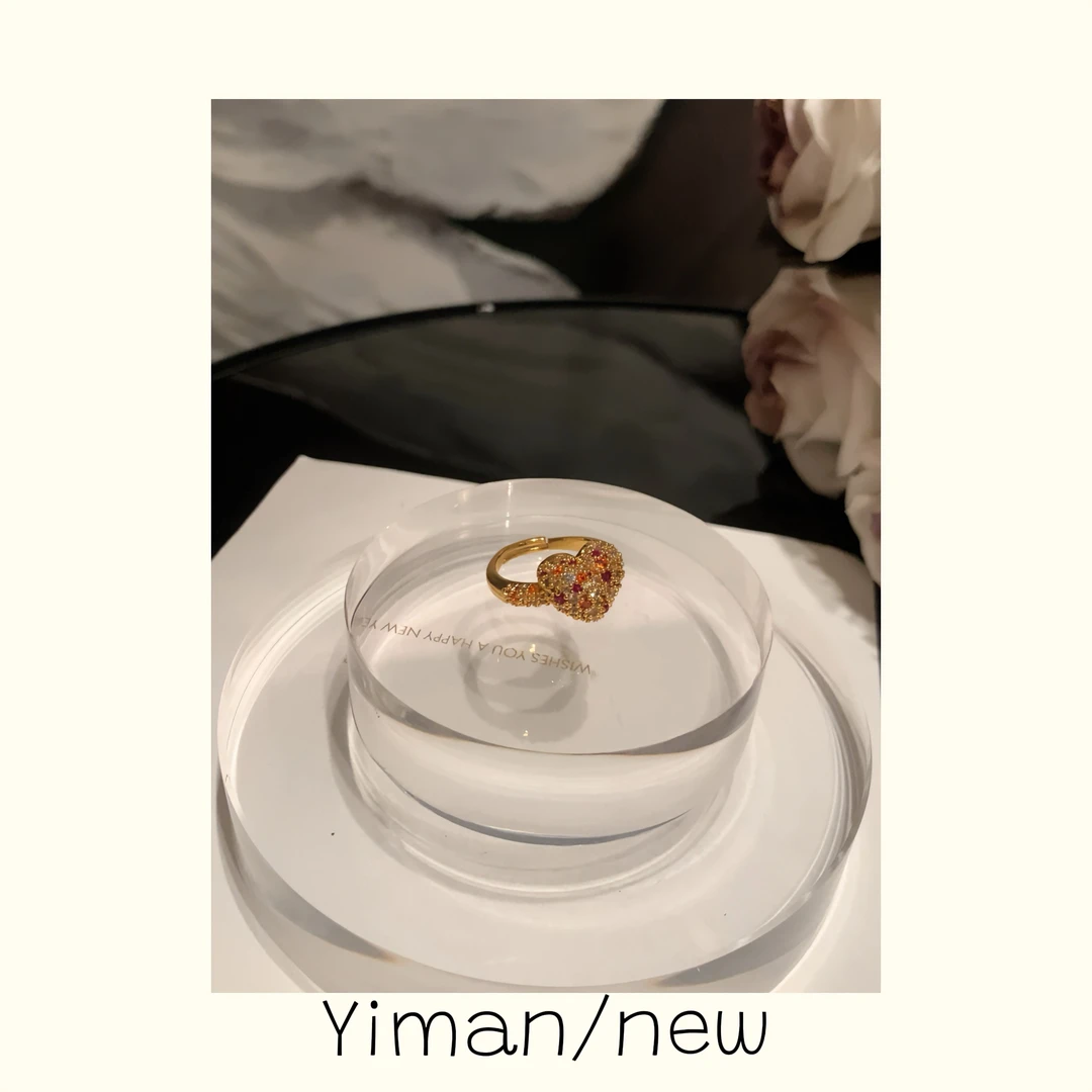 铜合金合成锆石戒指 复古金色爱心红色点缀开口戒MZ3689