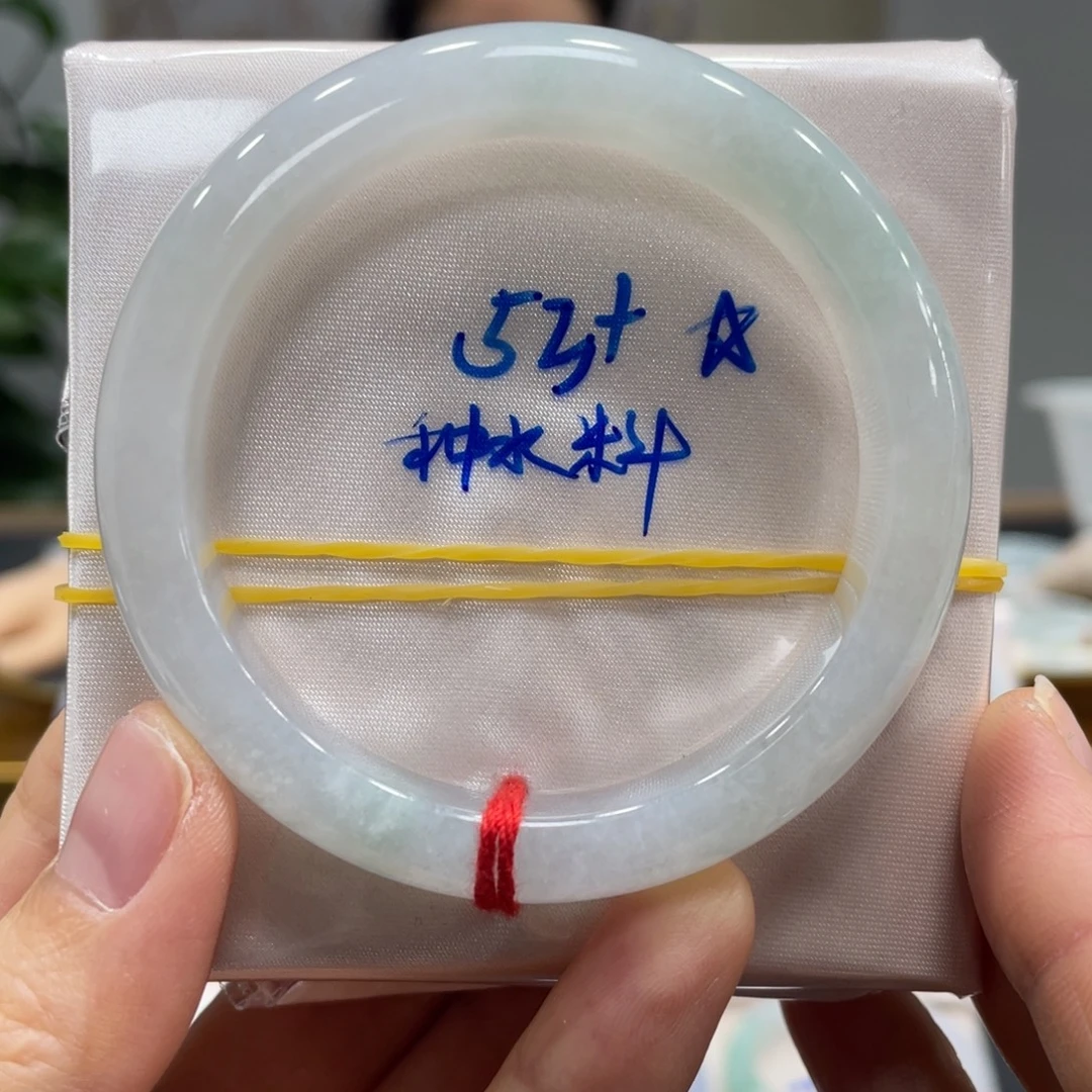 翡翠未镶嵌手镯翡翠