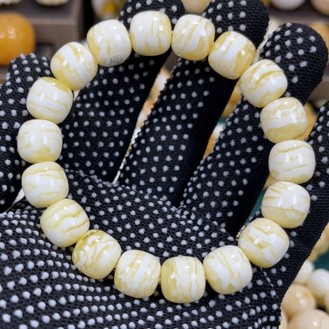 琥珀手链未镶嵌同料瓷白虎皮千层雪老邢手串12.3mm
