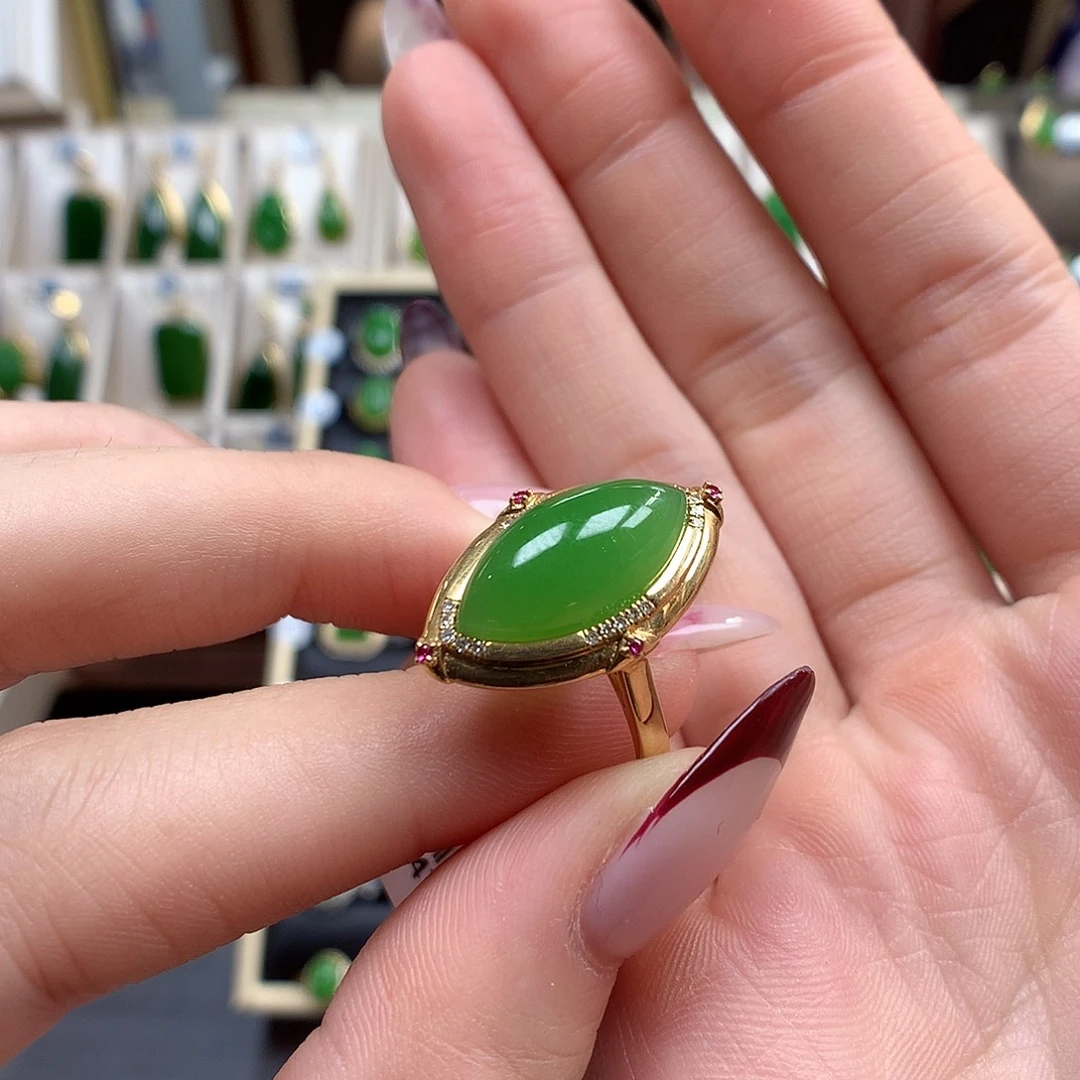 和田玉18K金镶嵌戒指8×16