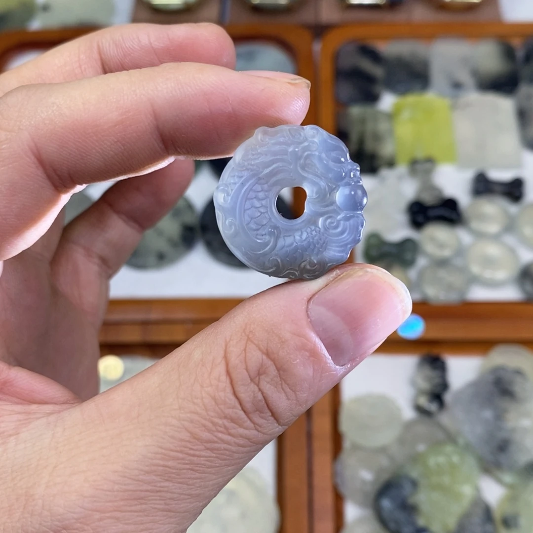 岫玉未镶嵌颈饰岫玉龙鱼吊坠