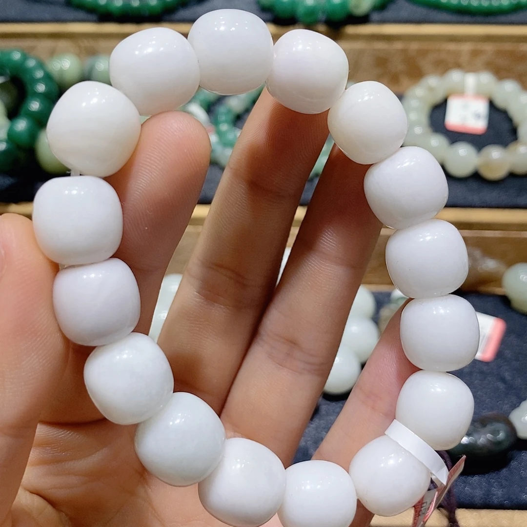 独山玉未镶嵌手串