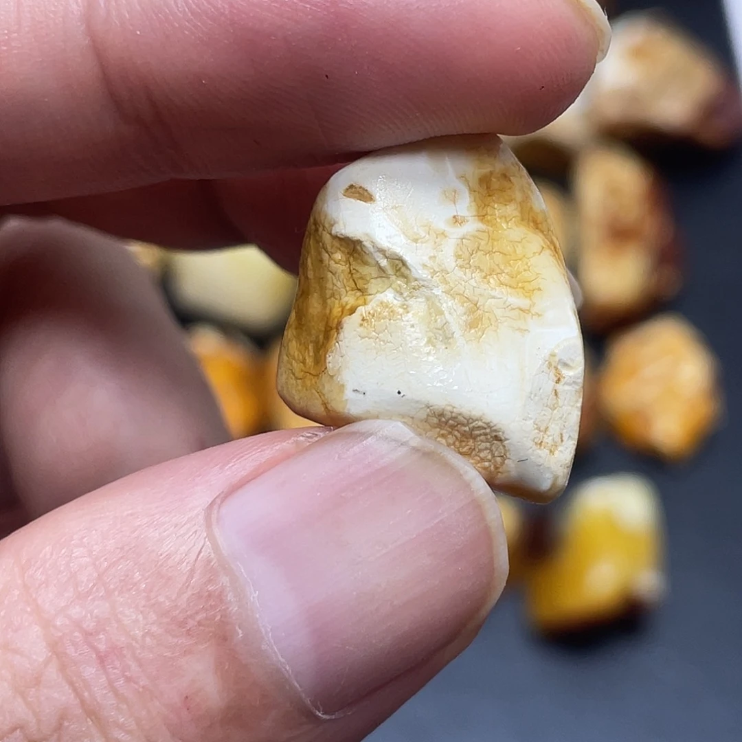 定制琥珀未镶嵌定制