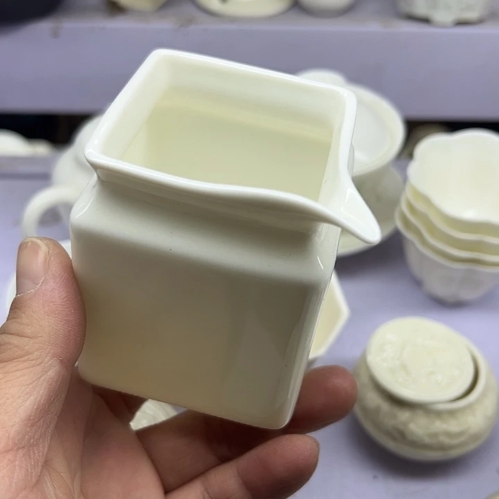 微瑕…………………………………