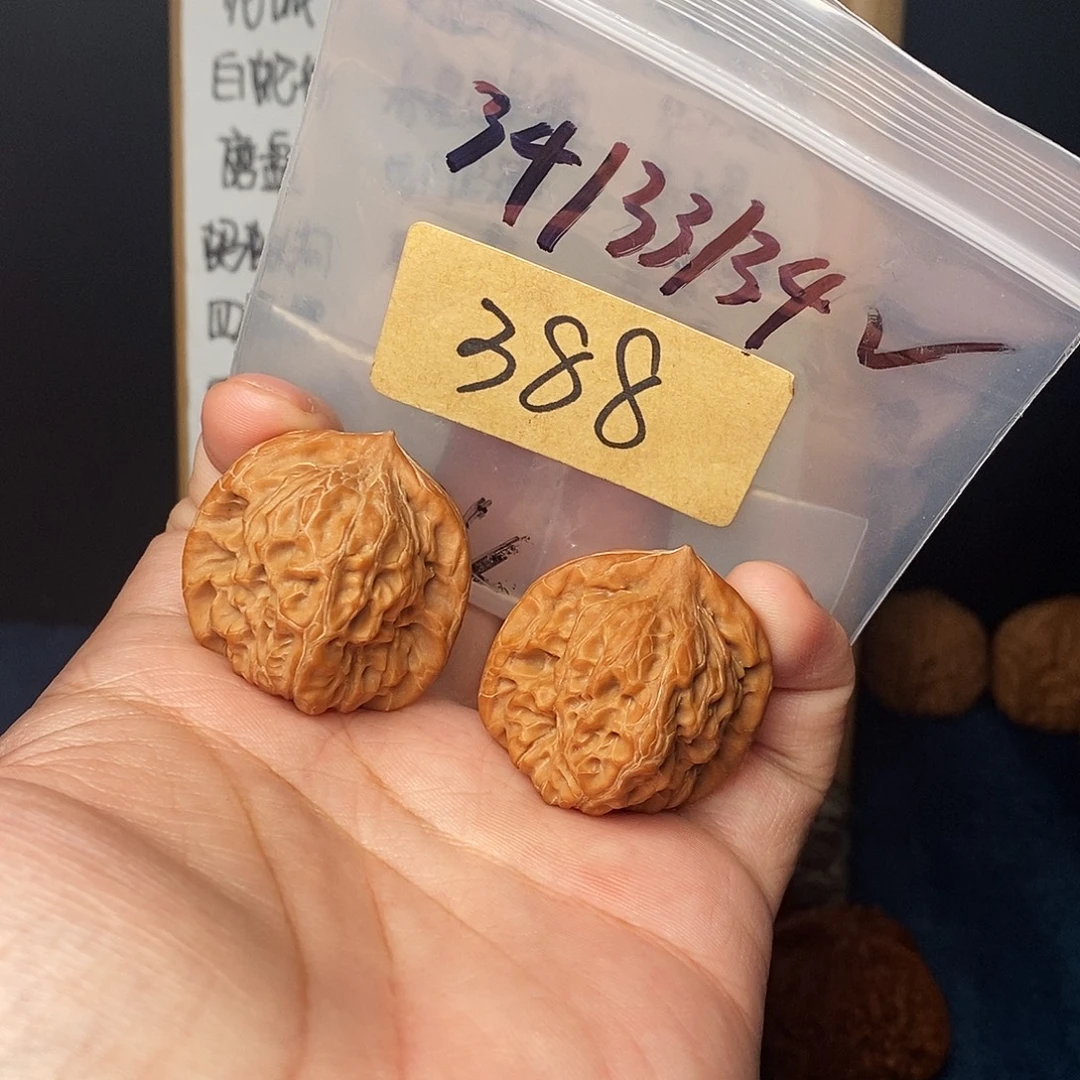 S***M手串文玩核桃白蛇谷