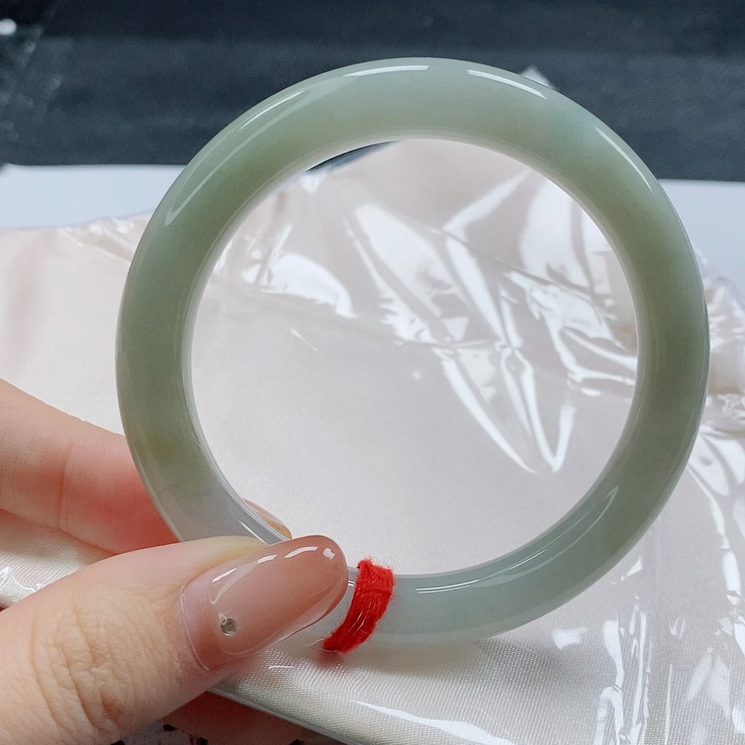【闪购商品】未镶嵌手镯（圆镯）翡翠432号