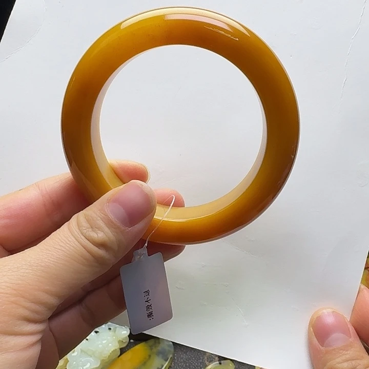 黄***修石英质玉（黄龙玉）未镶嵌手镯