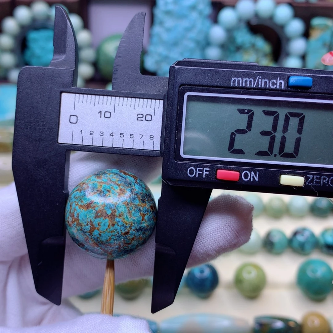 绿松石颈饰未镶嵌