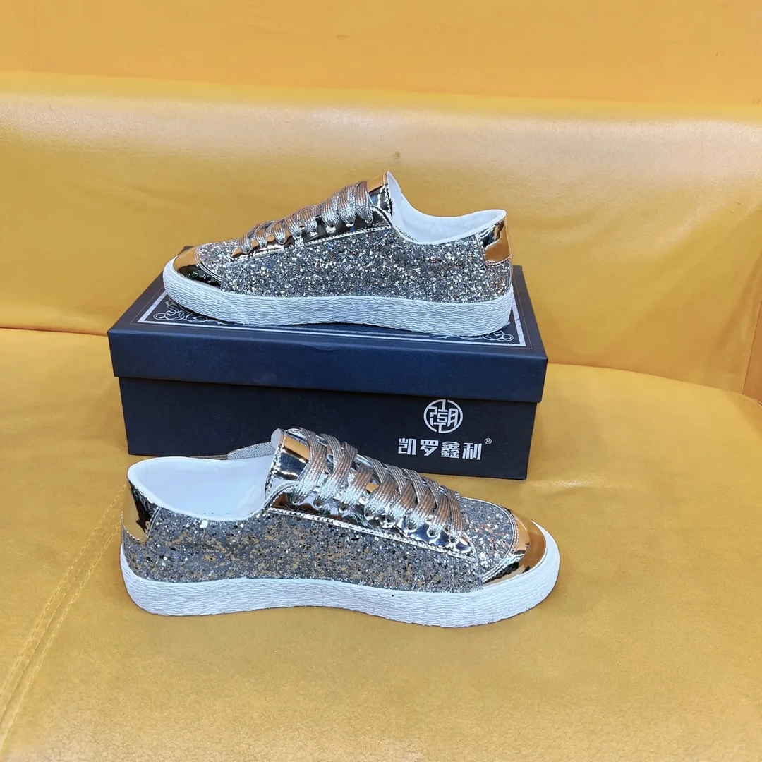 2025 春夏新款男士休闲板鞋百搭潮男轻奢炫彩个性亮片潮流时尚凯