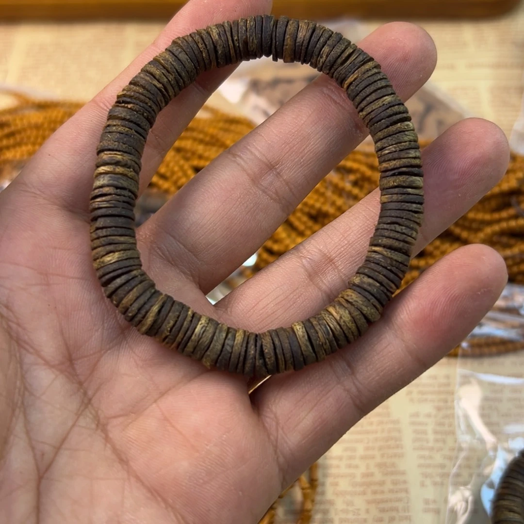 只买单纯的吊坠，没带链子，属的性质。