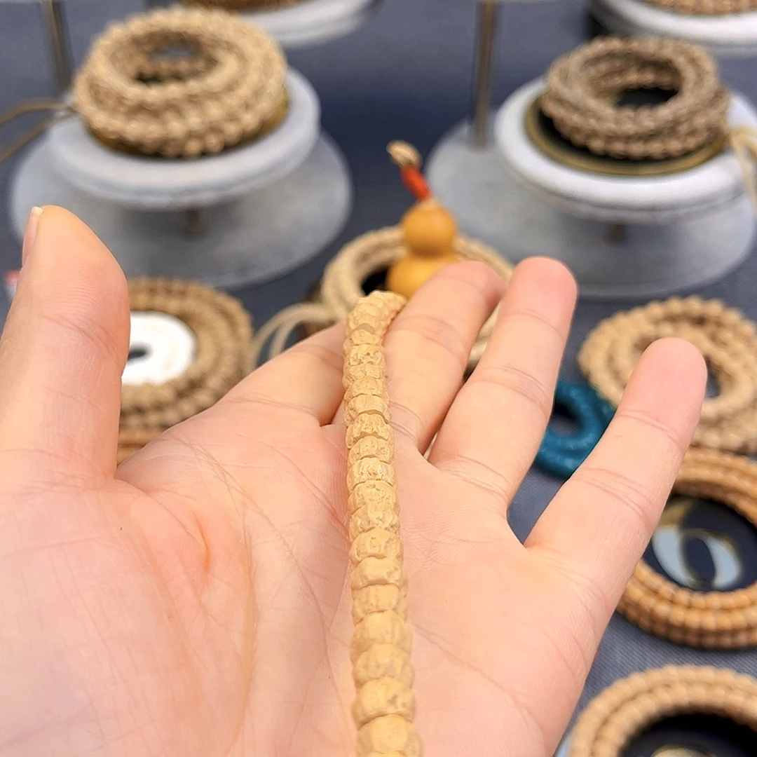 囚***徒柏香籽/百香籽吊坠