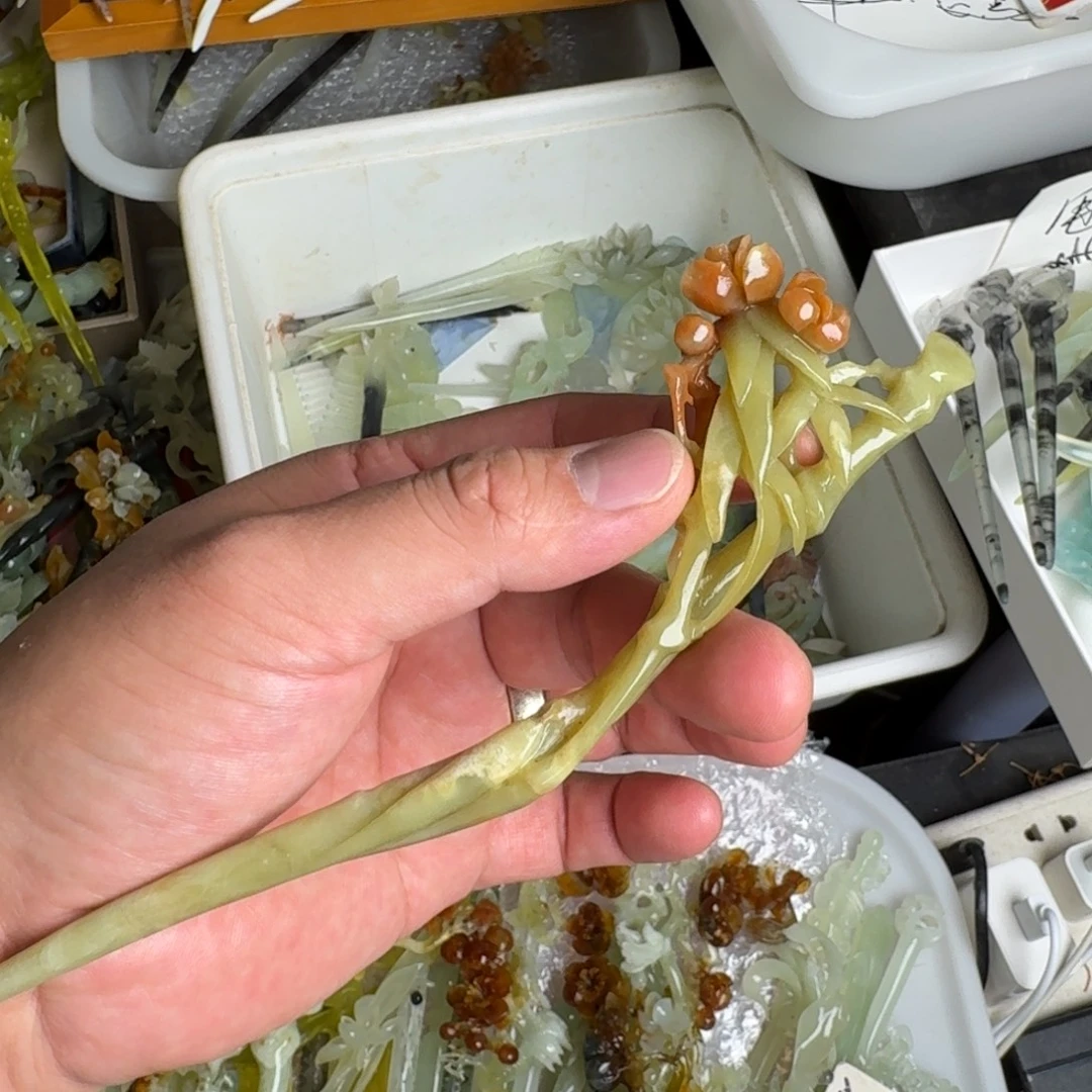 蛇纹石玉未镶嵌发饰