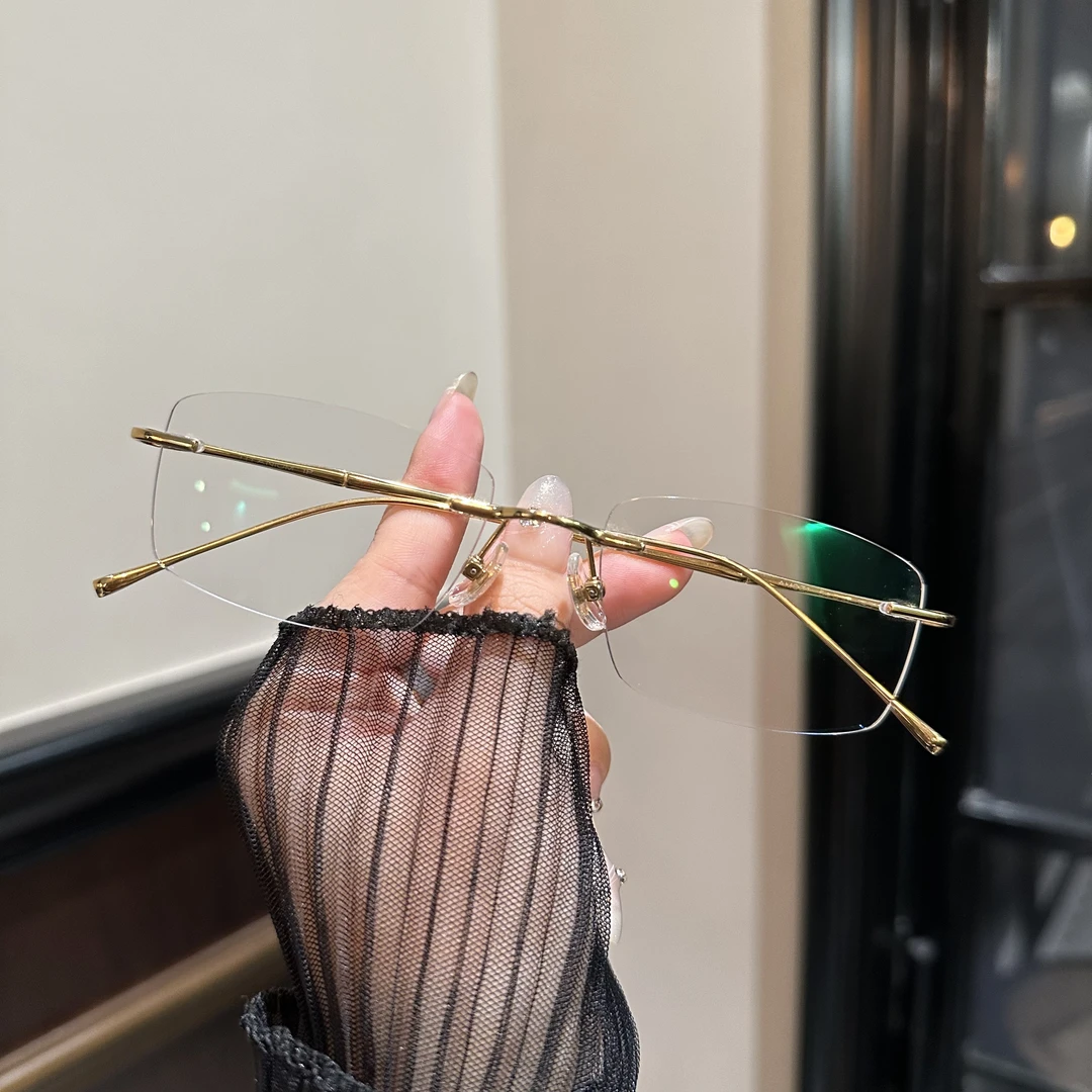 超轻纯钛百搭无边框眼镜可配近视散光男变色韩版纯欲素颜女防蓝光