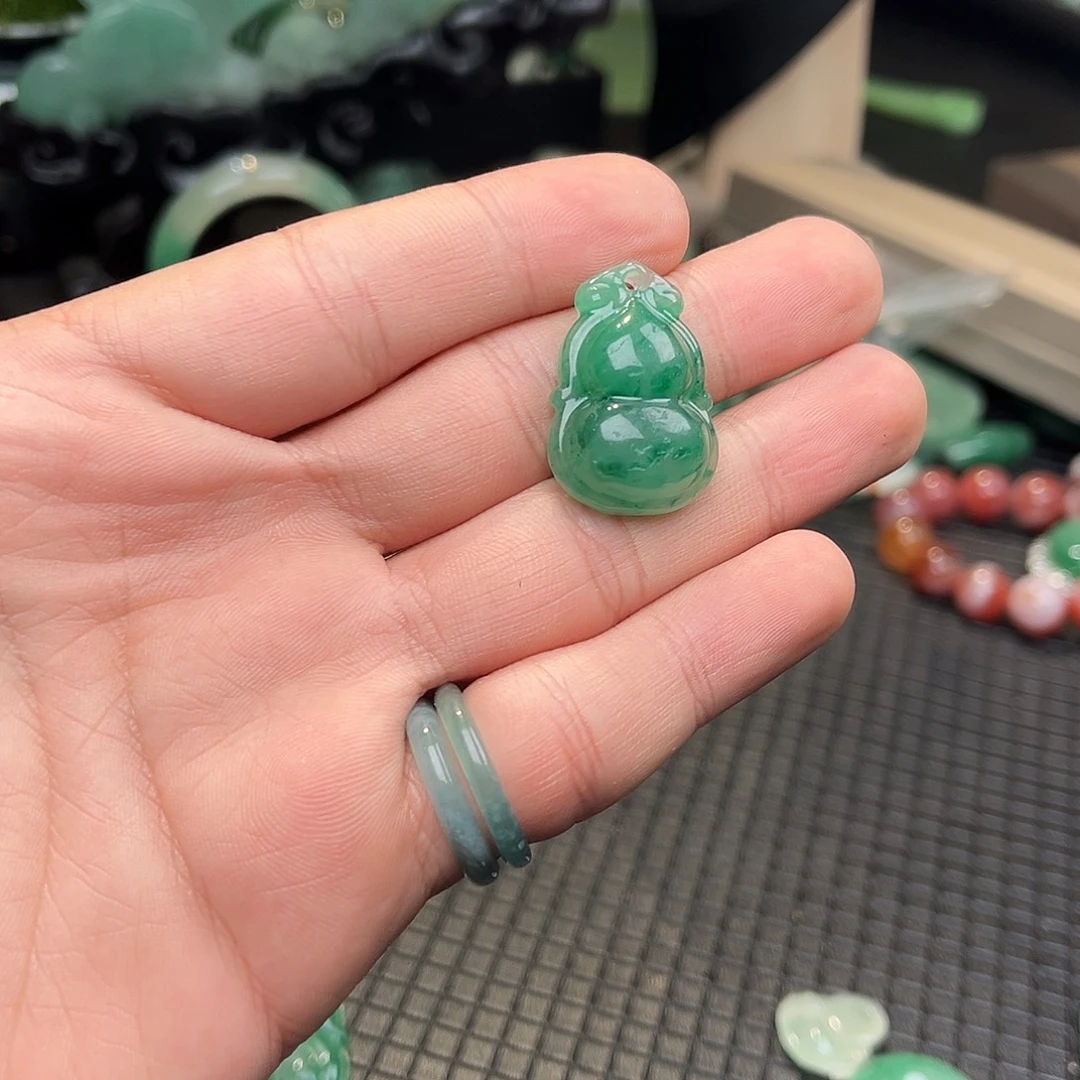 石英质玉（非洲翠）未镶嵌手链