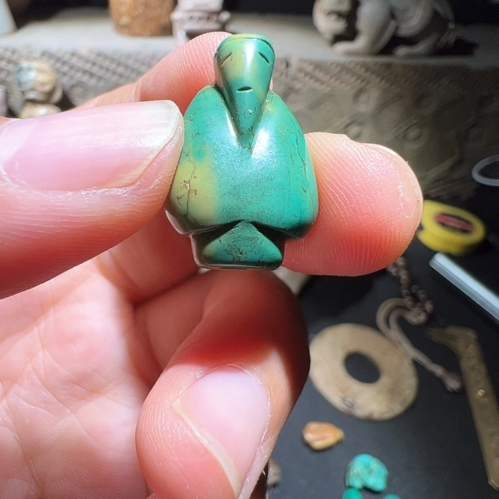 和田玉（糖玉）未镶嵌颈饰半*烟