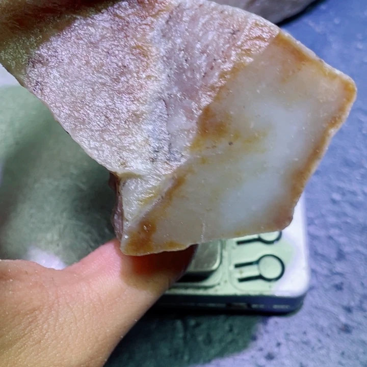 和田玉（糖玉）未镶嵌珠宝半成品