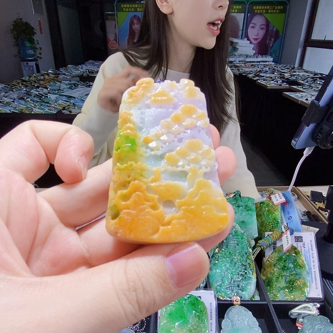 颈饰未镶嵌翡翠翡翠