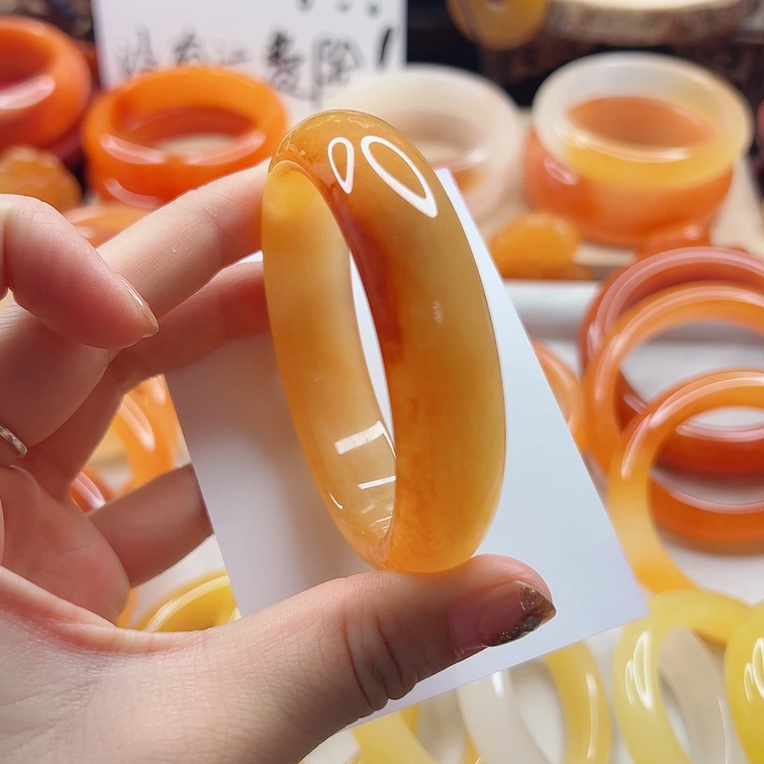 石英质玉（黄龙玉）未镶嵌手镯