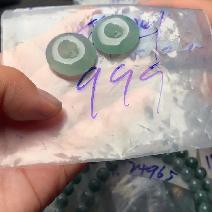 定制翡翠未镶嵌佛****姐