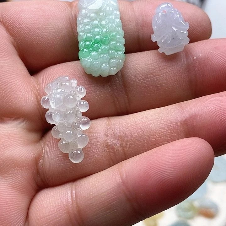 翡翠未镶嵌吊坠(不含链)一个50