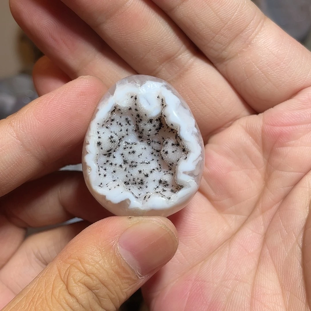 未镶嵌水晶大型摆件（非配饰）