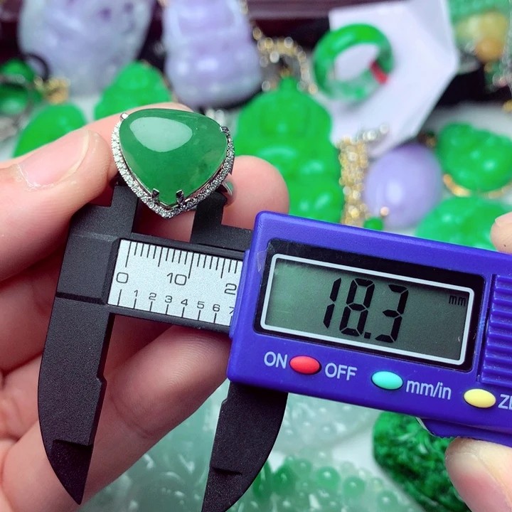 翡翠戒指18K金镶嵌a货