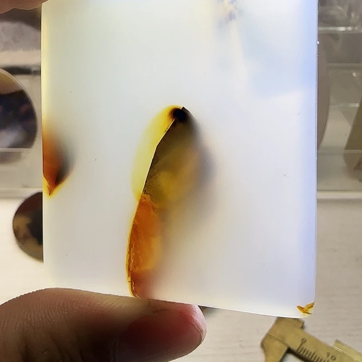 玛瑙/玉髓未镶嵌珠宝奇石