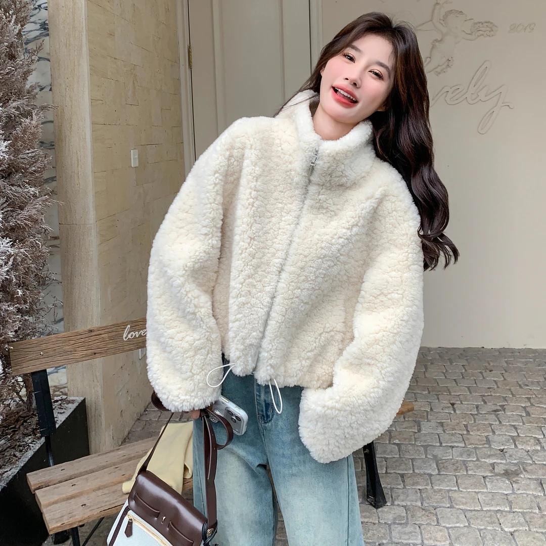 奶白色软糯羊 羔毛外套女2025冬季韩系设计感立领皮毛一体厚棉衣