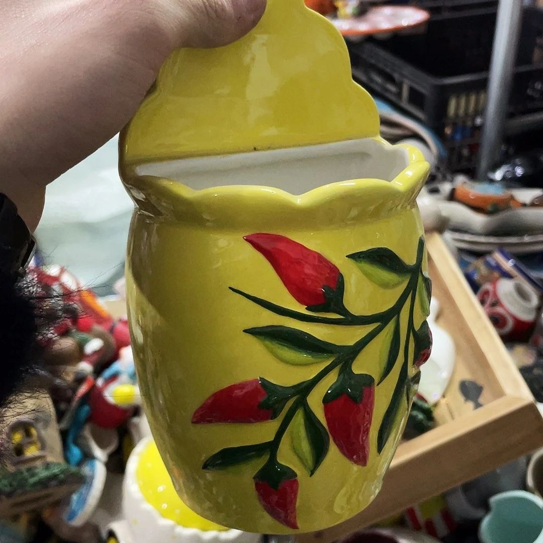 摆件   封釉。 微瑕。