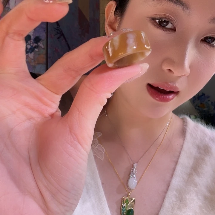 和田玉（糖玉）未镶嵌戒指