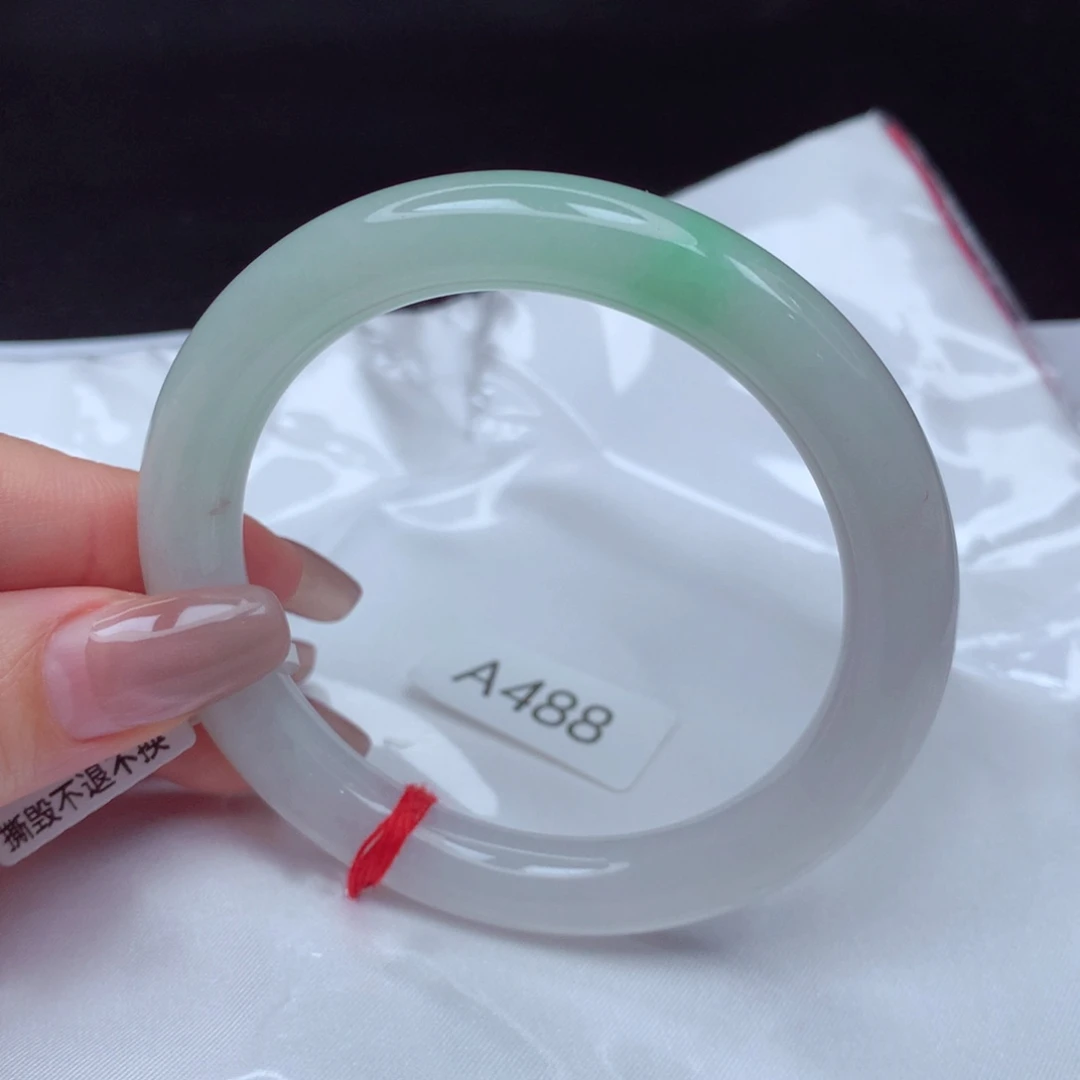 翡翠手镯未镶嵌手镯56