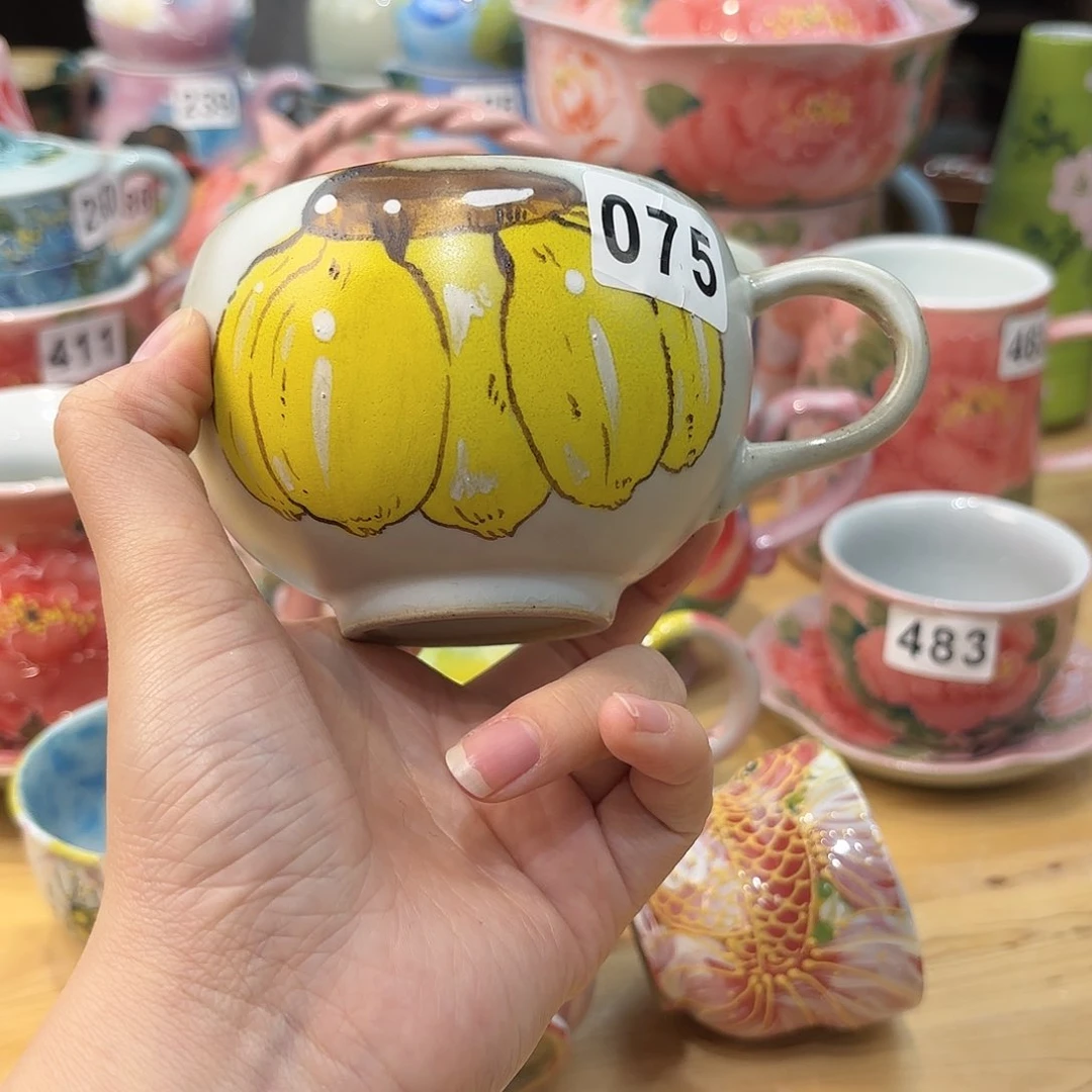 瓷片兔兔盖茨。兔兔好