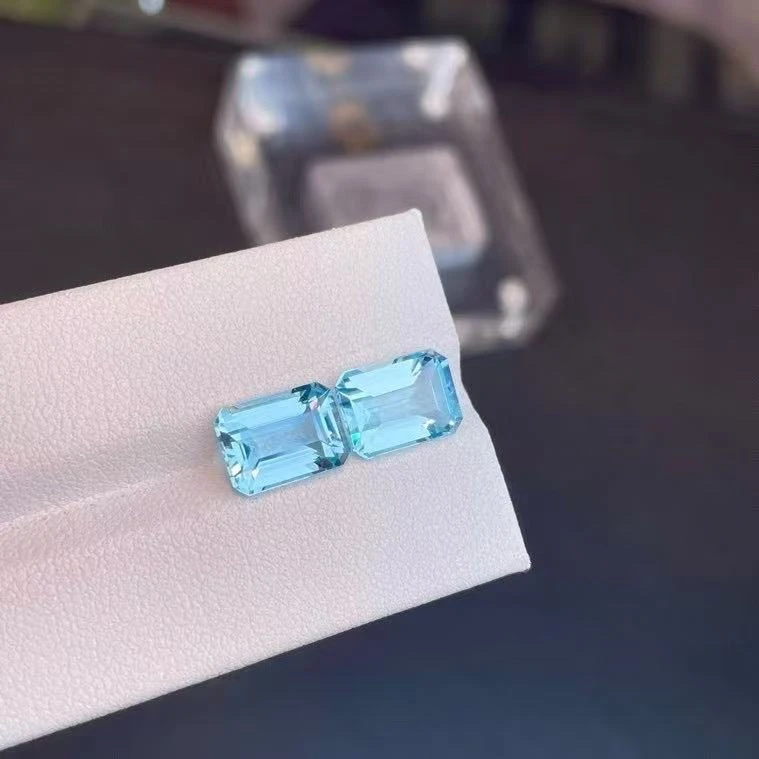 天然天空蓝海蓝宝纯净体满火彩5.64ct