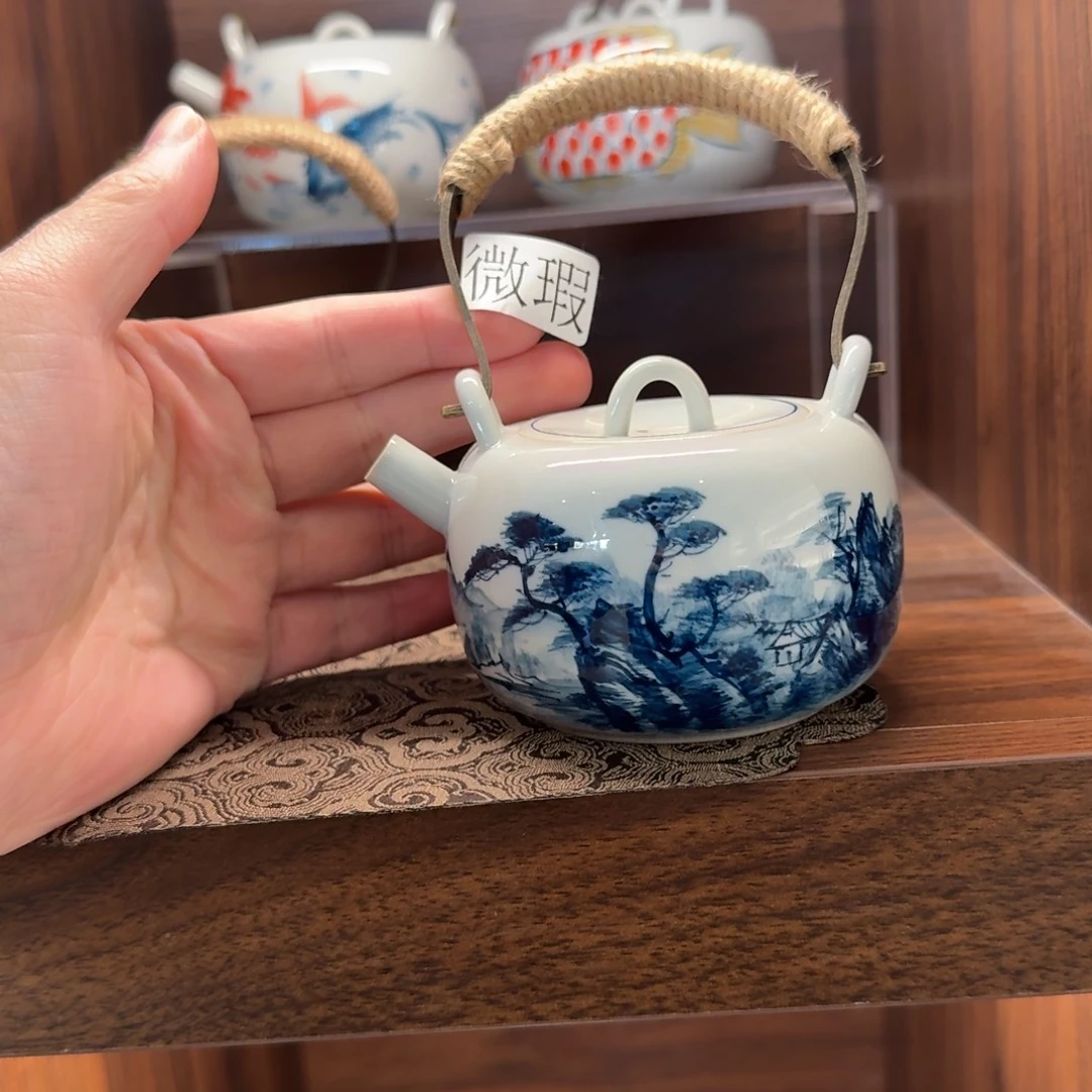 釉下手绘茶具微瑕