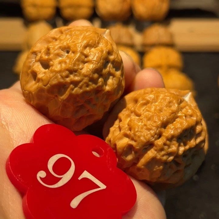 舍利38尺寸核桃。