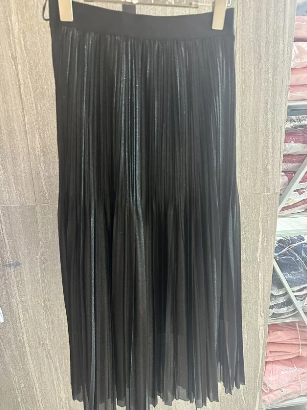 【榕榕服饰】 D2232 灵动压褶半身裙