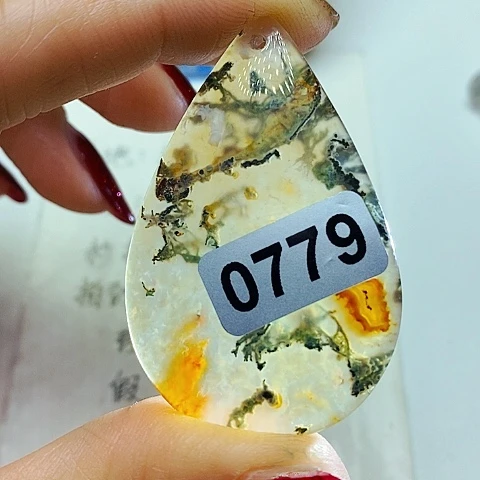 未镶嵌颈饰玛瑙/玉髓开*