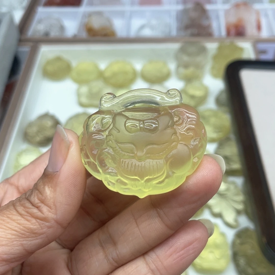 水晶吊坠(不含链)未镶嵌N****s