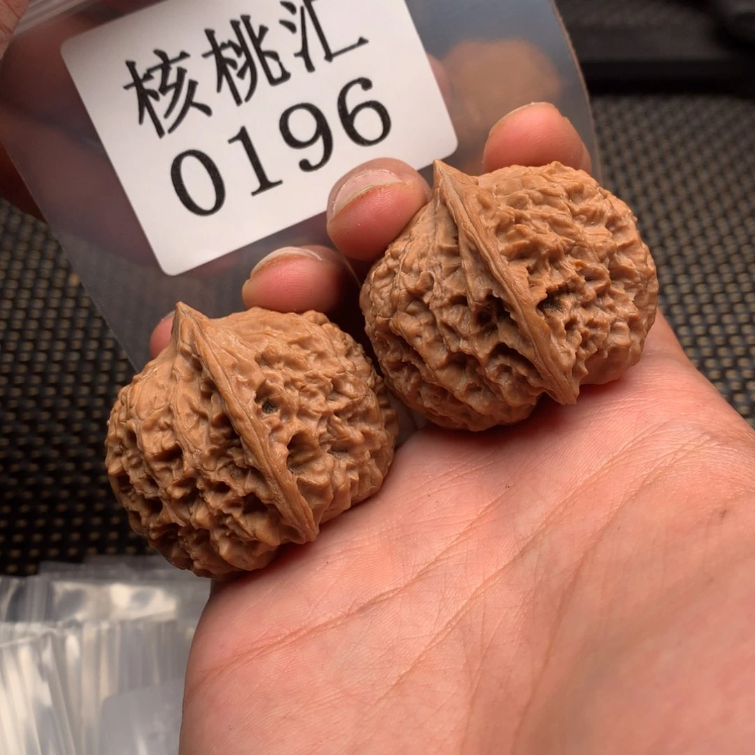 文玩核桃吊坠阔*虎野生41