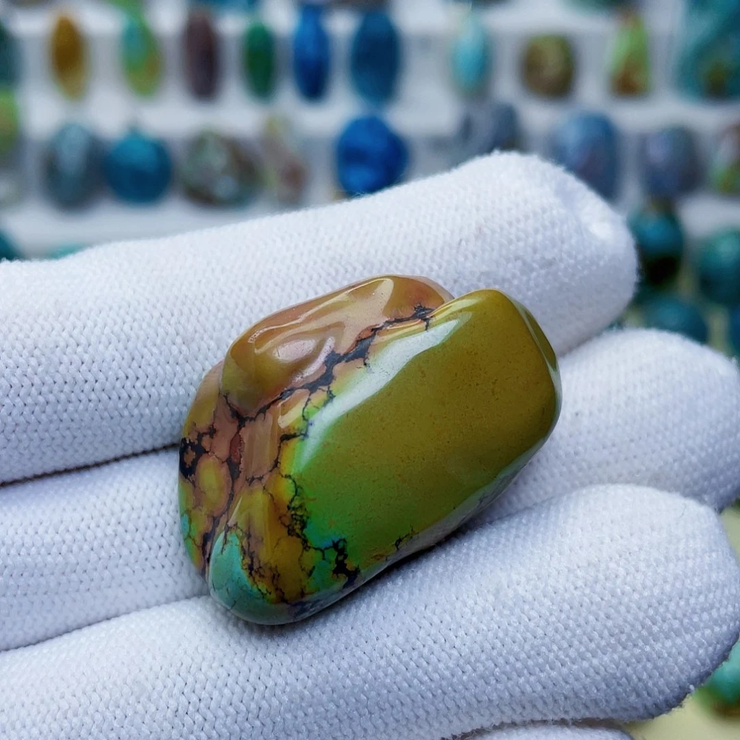 绿松石未镶嵌随形