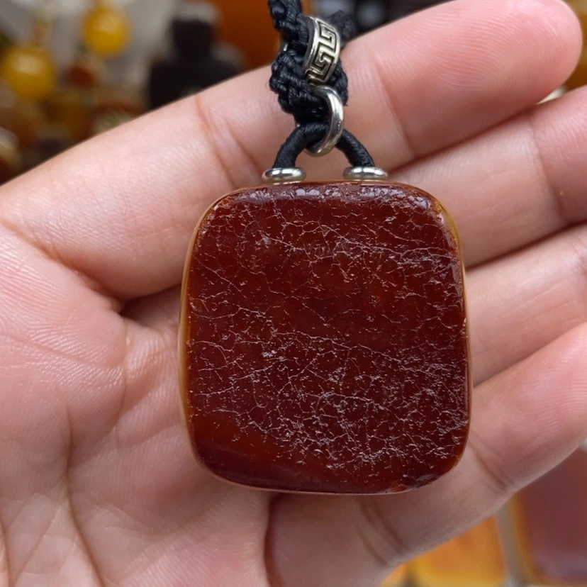 【闪购商品】琥珀颈饰未镶嵌