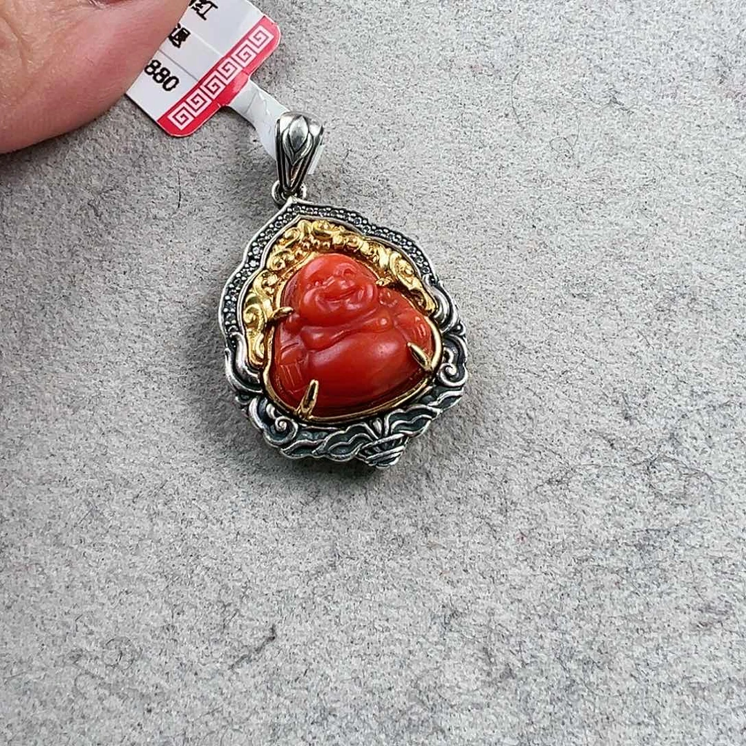 南红玛瑙吊坠未镶嵌
