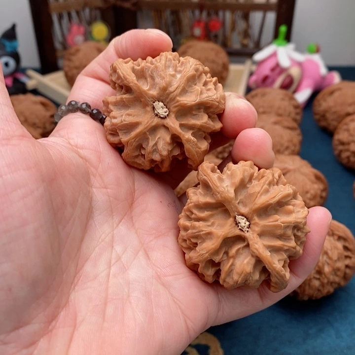 文玩核桃把件苹果园44