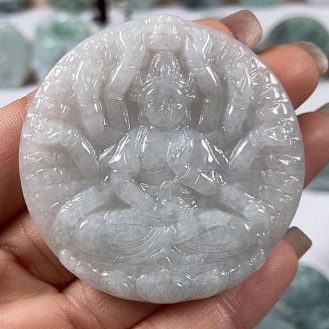 翡翠颈饰未镶嵌千手观音福利