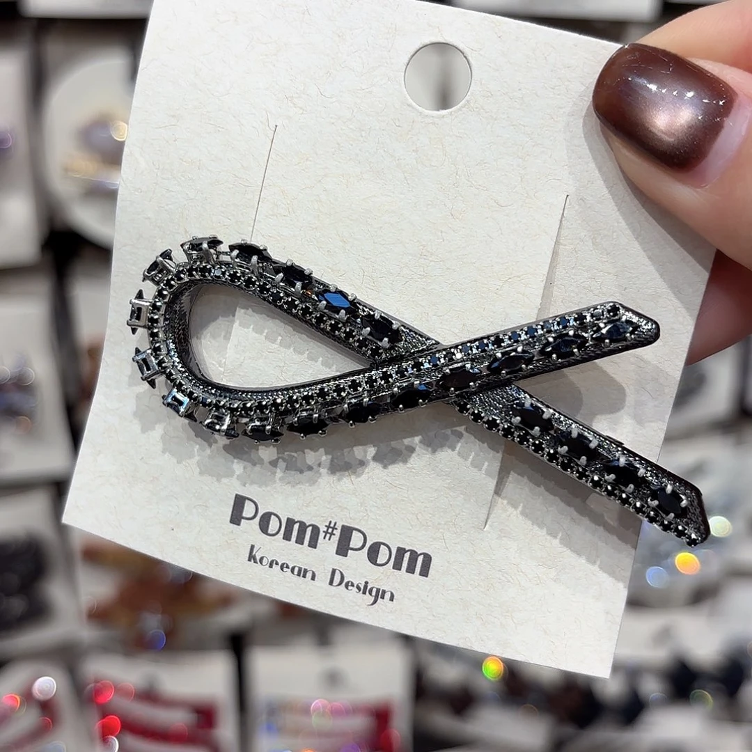 布艺铁合金黑色压夹一个