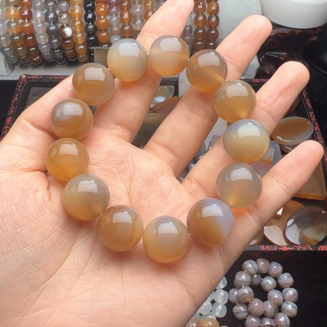 凯***撒玛瑙/玉髓手串未镶嵌